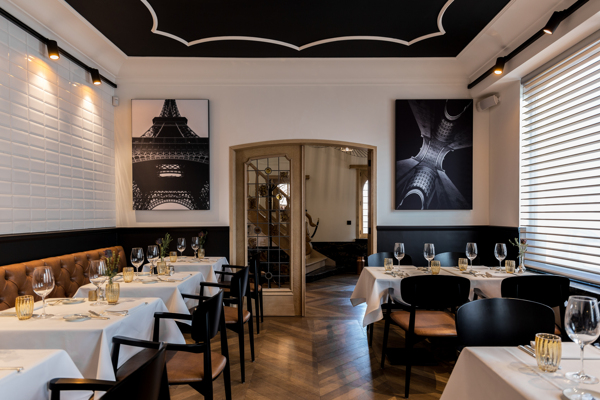 Improving acoustics in hotels and restaurants