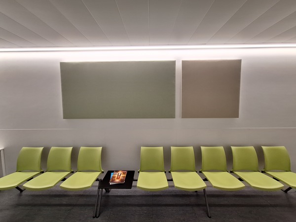 COUSTpanel green - with green chairs