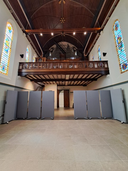 COUSTscreens in chapel 'de linde'