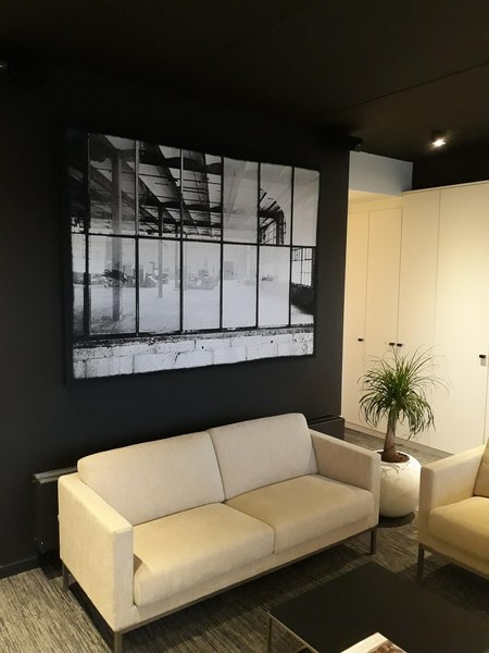 COUSTpanel with black and white picture